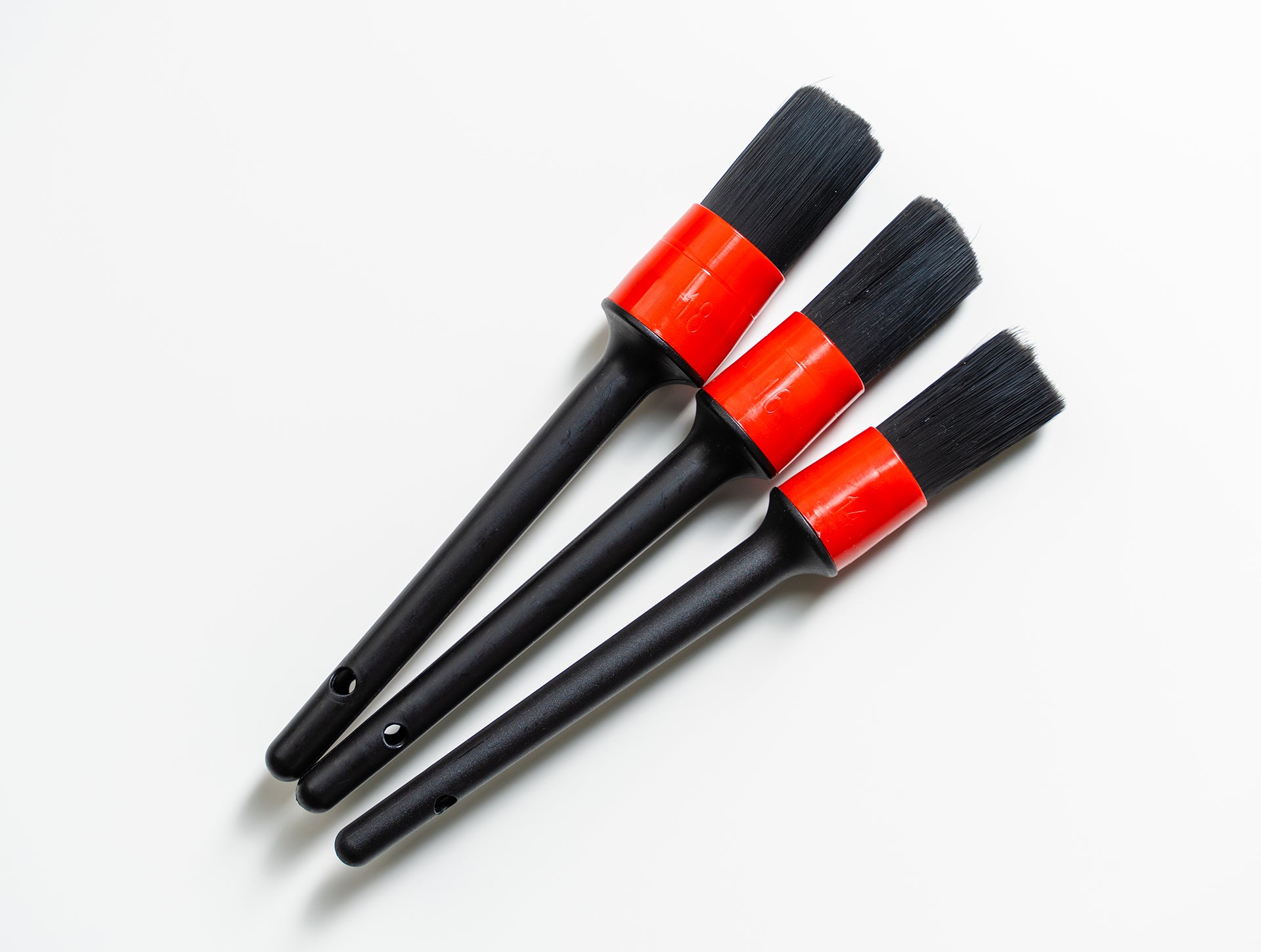 Medium-Soft Detailing Brush (High Density)